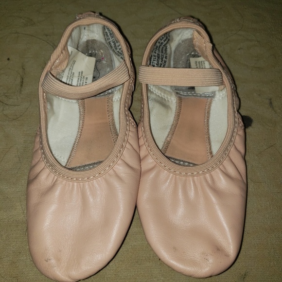 Girls split sole ballet shoes - Picture 1 of 3